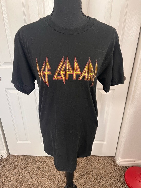 Def Leppard Other - Def Leppard Black Band Graphic Tee Size Medium